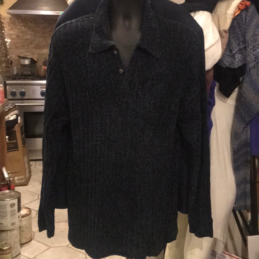 Claiborne sweater